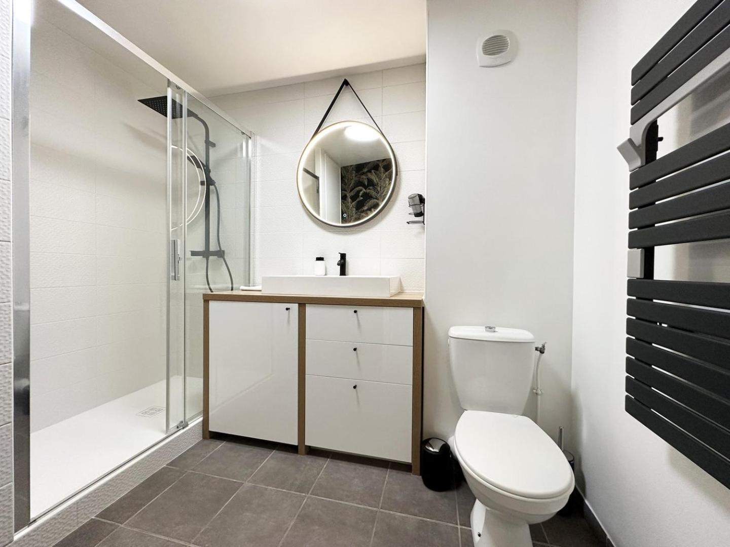 C Le 15 - Studio Cosy Avec Parking Chartres Ngoại thất bức ảnh