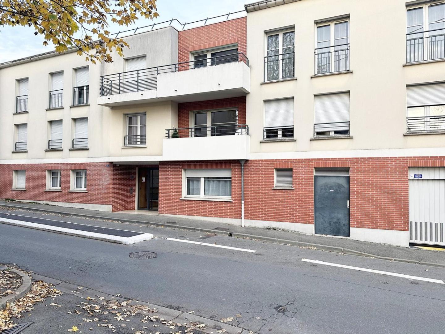 C Le 15 - Studio Cosy Avec Parking Chartres Ngoại thất bức ảnh